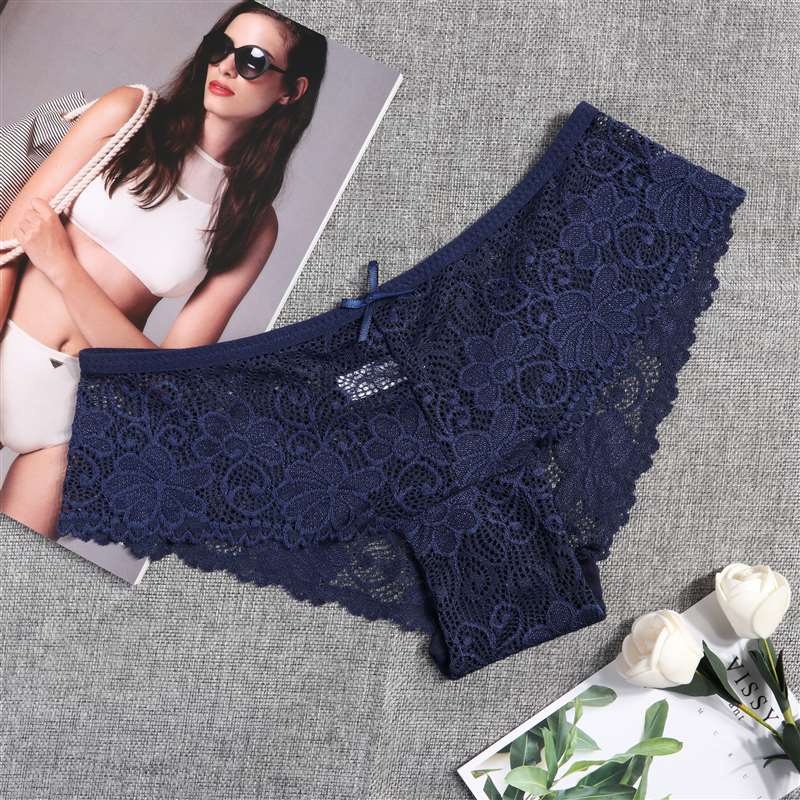 Women's Lace Patterned Panties